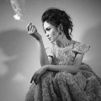 酷酷的女生黑白头像  微博女生头像黑白