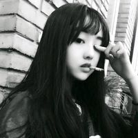 酷酷的女生黑白头像  微博女生头像黑白