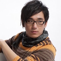 帅气个性的韩系男生_阳光型少年