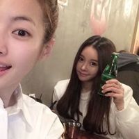最新姐妹头像一左一右_一辈子的好知己