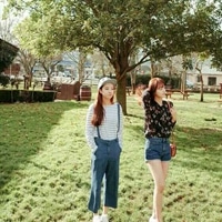 qq女生头像姐妹一左一右_一声姐妹大于天