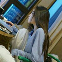 qq女生头像姐妹一左一右_一声姐妹大于天