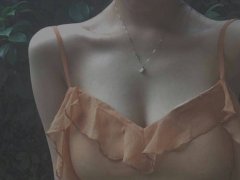 女生锁骨不露脸图片 锁骨漂亮女生图片