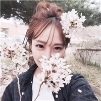 qq头像甜美女生_甜美气质的女生