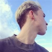 有意境的欧美帅哥头像_暖男型帅哥