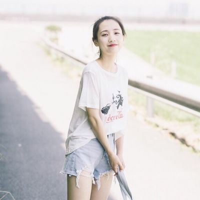 小清新阳光女生头像