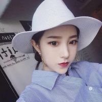 蓝色背景女生头像