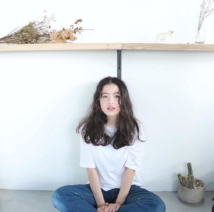 女生阳光唯美微笑的图片
