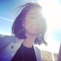 短发小清新女生头像