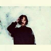 短发小清新女生头像