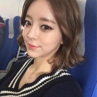 短发小清新女生头像
