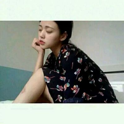 qq头像女生两张闺蜜配