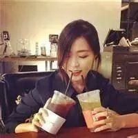 微笑女生头像_面带笑容生活