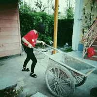 一左一右的甜蜜情侣头像