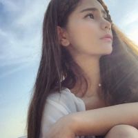 小清新唯美女生侧脸头像
