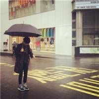 个性伤感的男生头像