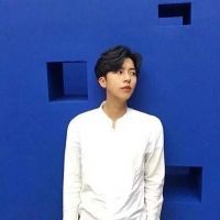 个性伤感的男生头像