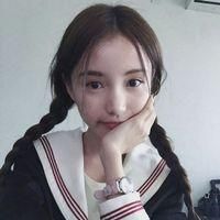 双麻花辫女生微信头像