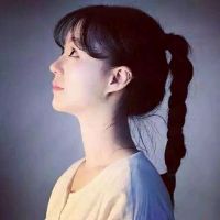 可爱麻花辫女生头像
