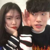 半身情侣头像一对两张