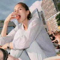 冷艳欧美女生头像
