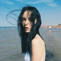 冷艳欧美女生头像