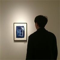 忧郁的男生背影头像