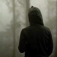 忧郁的男生背影头像
