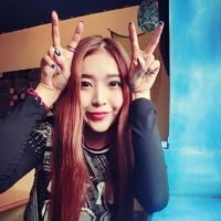 可爱女生微信头像剪刀手