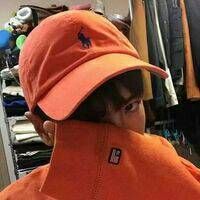 帅气戴帽子男生头像