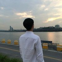 海边唯美背影头像男生