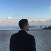 海边唯美背影头像男生