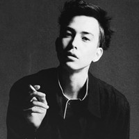 高冷男生黑白头像