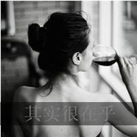 伤感文字女生头像黑白