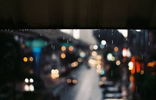 关于一个人的说说带图片