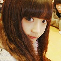 大眼眼女生头像