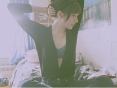 描写母亲深爱自己孩子的句子