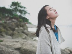 唯美清新淡雅的女生图片