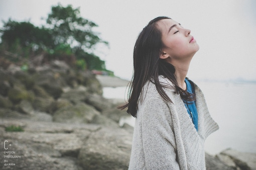 唯美清新淡雅的女生图片