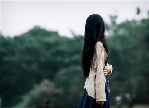 唯美清新淡雅的女生图片