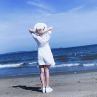 长腿唯美女生背影头像
