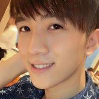 阳光男生帅气头像