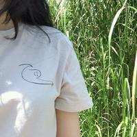 白色系半身女生头像
