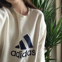 白色系半身女生头像