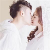 情侣性感头像一左一右