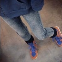 qq头像女生下半身牛仔裤