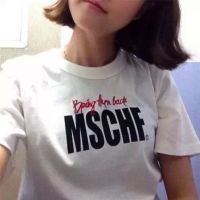 女生上半身不漏头头像
