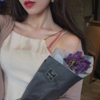 女生上半身不漏头头像