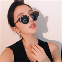 成熟可爱女生头像