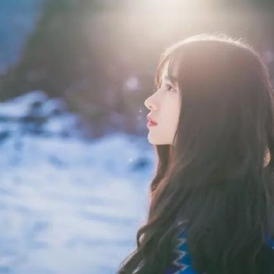 成熟有气质的女生头像